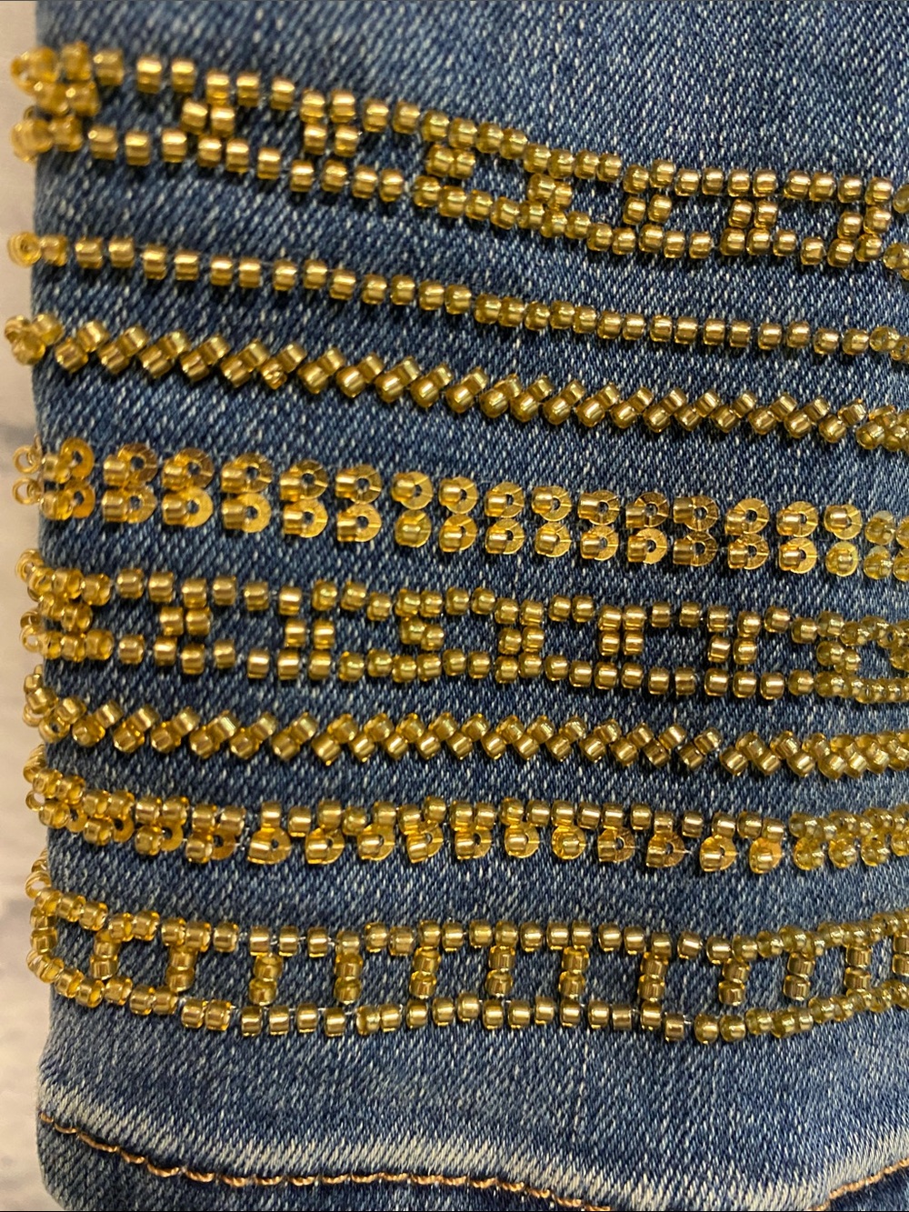 White House Black Market Cropped Jeans with Gold Embellishments Size 10 - Picture 4 of 11